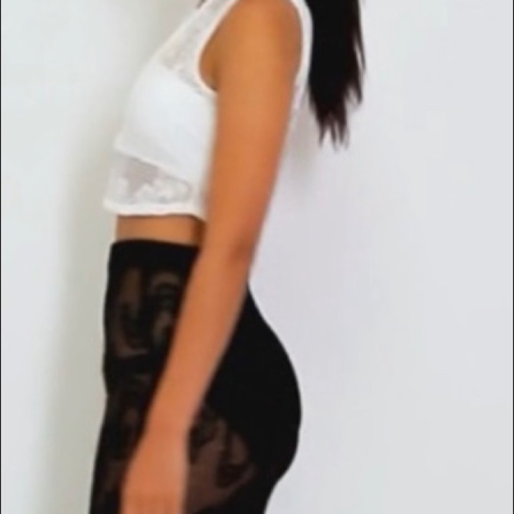 Prettylittlething Black Crochet Beach flare pants - Picture 2 of 7